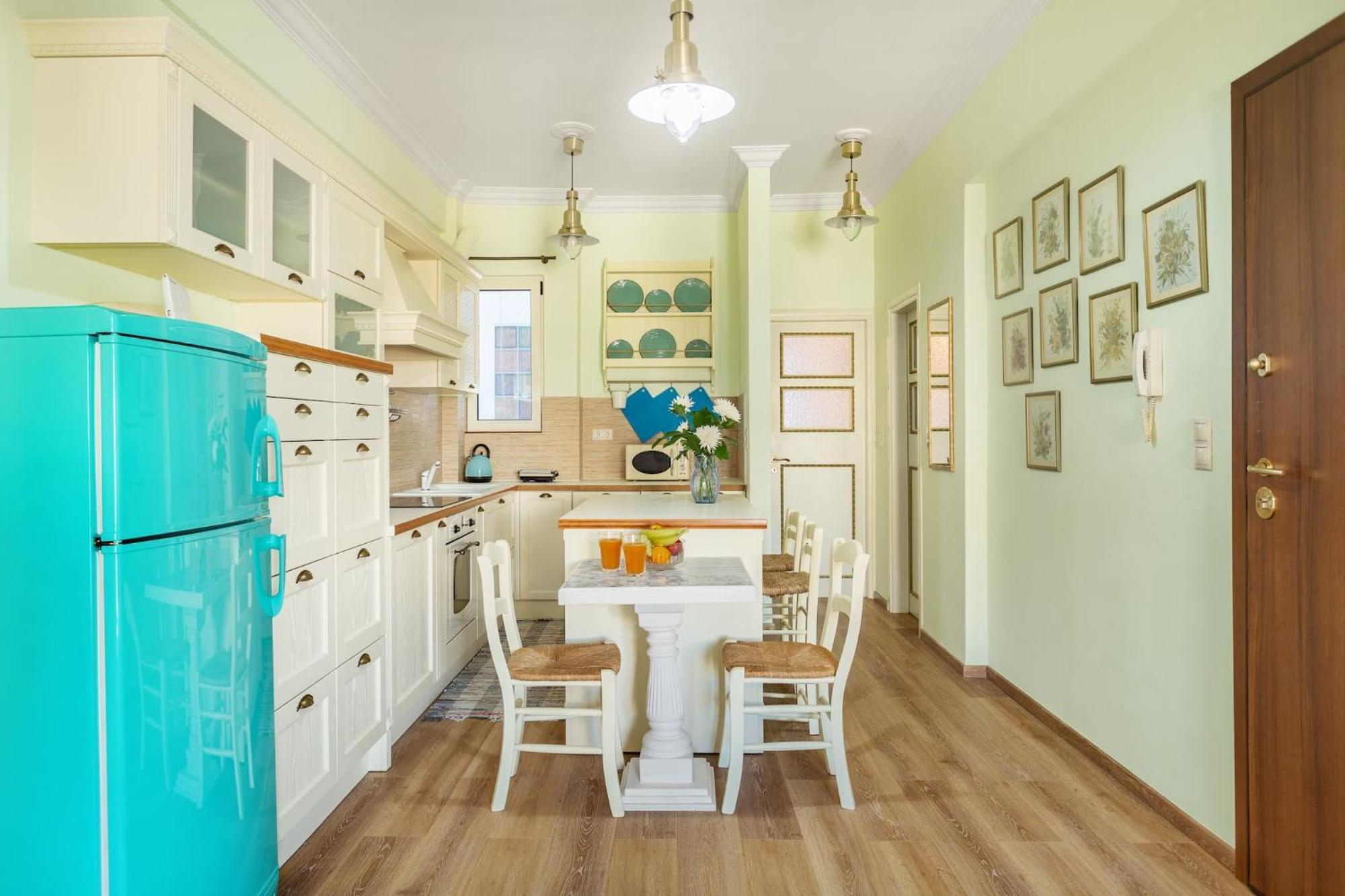 Appartamento Bright, Calming Retreat With A Balcony Near Metro! Atene Esterno foto